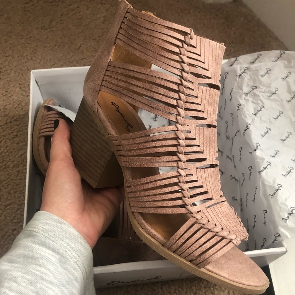 Qupid peep toe booties